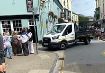 Tenby streets: Pedestrian congestion concerns raised with councillors