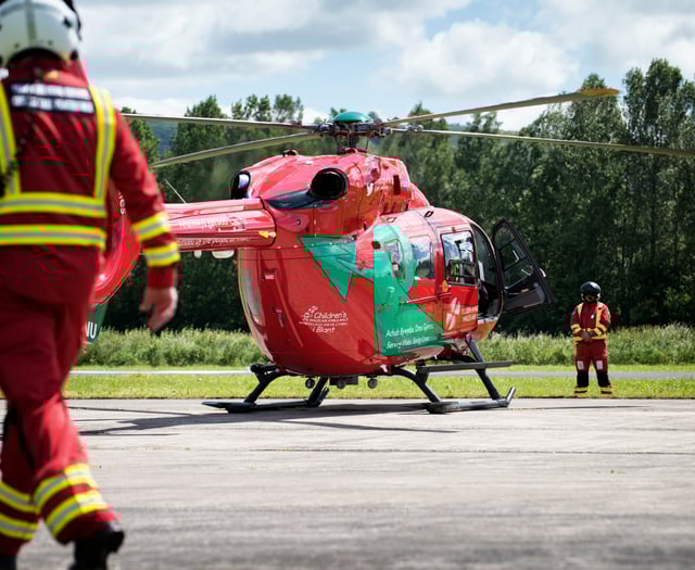 'Major incident' declared on Cleddau Bridge involving 52 seater bus