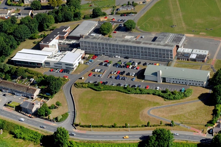 Ysgol Greenhill