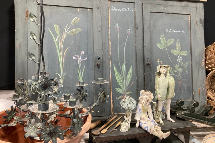 National Botanic Garden Antiques Fair