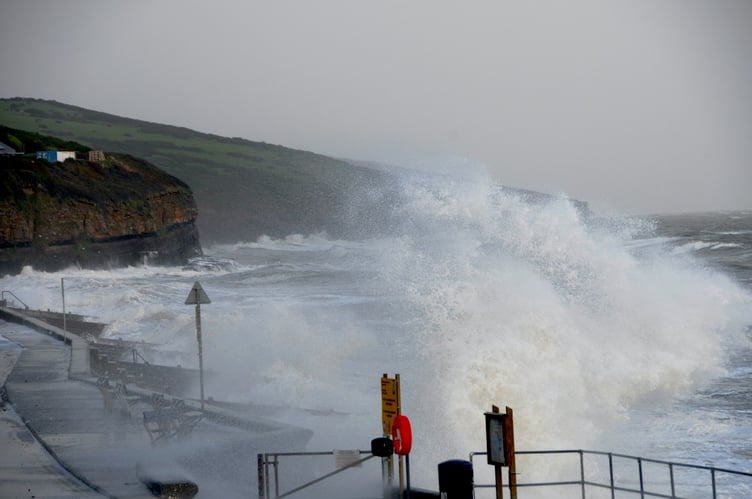 Storm Agnes hits Amroth