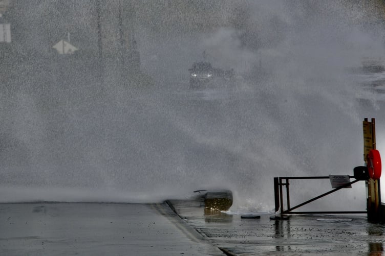 Storm Agnes hits Amroth