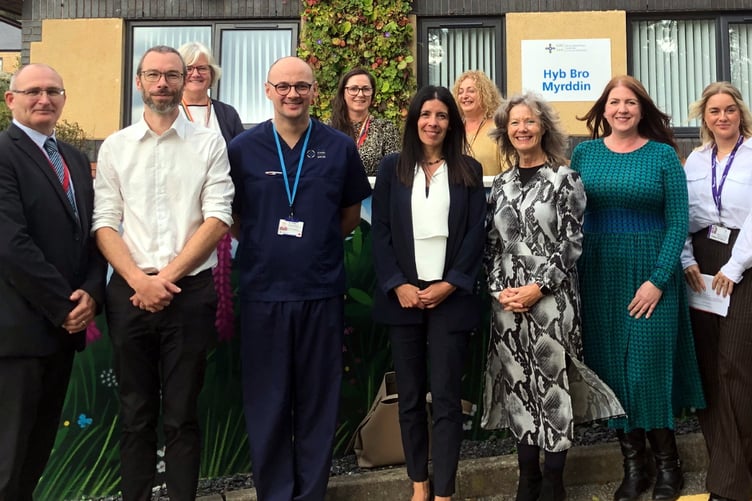 Children's Commissioner visits the new Wellbeing Hub for children in Carmarthen