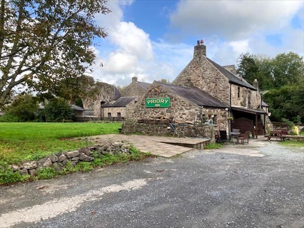 priory inn
