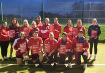 Kilgetty AFC women show support for ‘show racism the red card’