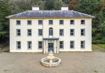 Georgian mansion for sale has more than a dozen bedrooms