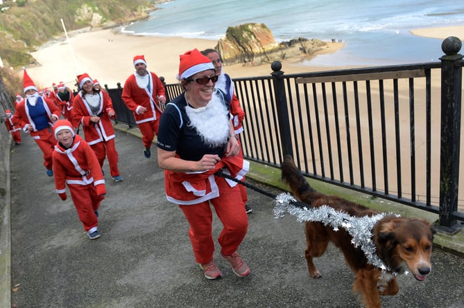Seaside 'Santa Fun Run' returns to Tenby