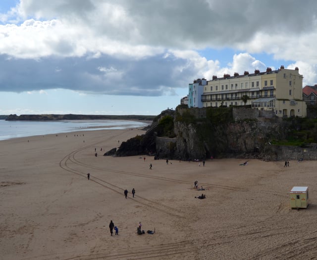 Drink-driver arrested after getting stuck on Tenby's Castle Beach