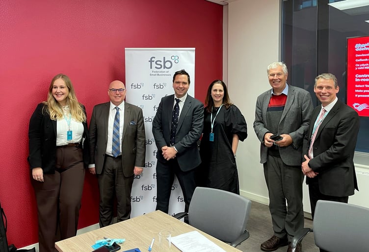 Gwyneth Sweatman (FSB), Paul Davies MS, Ben Francis (FSB), Rhian Elston (Development Bank of Wales), Professor Max Munday (Development Bank of Wales), Ben Cottam (FSB).