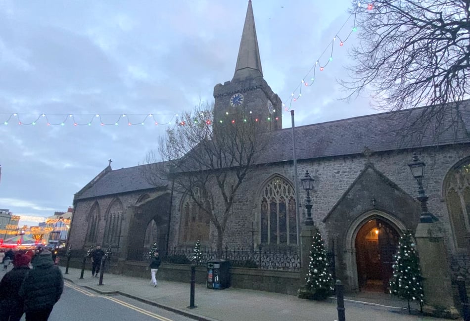 Tenby Christmas tree vandals slammed