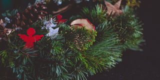 Christmas wreath making and raffle at Ludchurch WI buffet supper