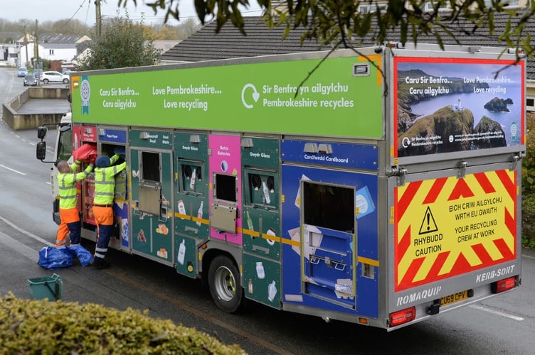 Recyling lorry