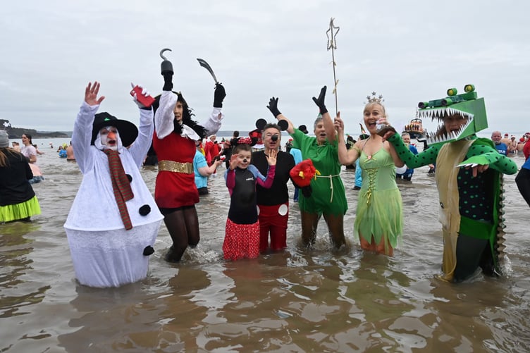 Boxing Day Swim 2023 Disney group