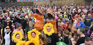 2523 dippers make for record-breaking Saundersfoot New Year's Day Swim