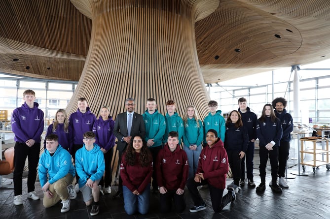 Minister for the Economy, Vaughan Gething with learners from across Wales who took part in the competition.