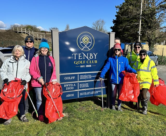 Tenby Golf Club members and staff lead litter pick