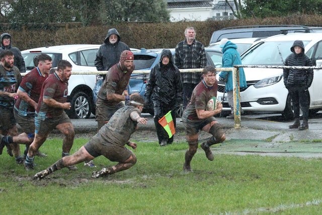 Despite dreadful conditions - Narberth entertain with eight tries