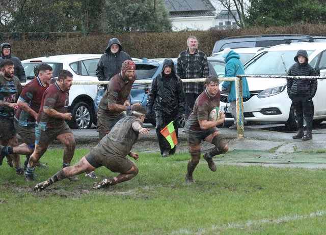 Despite dreadful conditions - Narberth entertain with eight tries