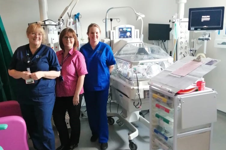 Replacement incubator for SCBU