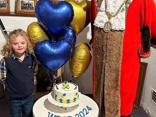 Wilson and Tenby’s Mayor ‘rock their socks’ off for campaign