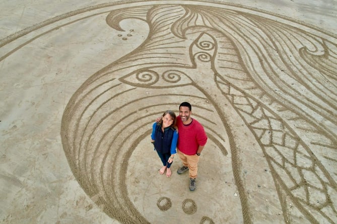 Sand artist Rachel Shiamh