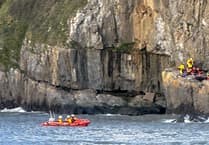 Tenby RNLI assist in rescue of fallen cliff climber