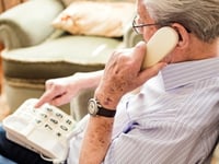 'Rogue traders' warning as landlines in Wales go digital 