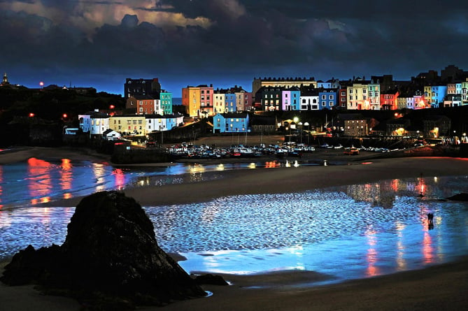 Tenby harbour at night