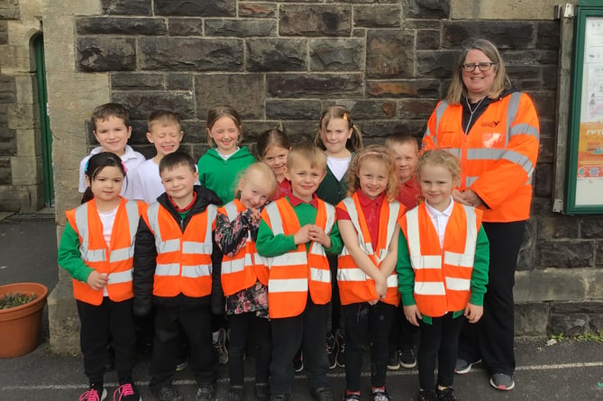 Year 1 pupils at Ysgol Llys Hywel have been busy over the last few weeks, learning about safety on the road.
