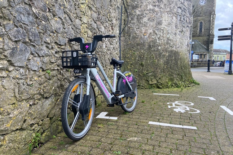 E-bikes Tenby