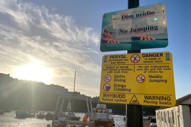 Tenby harbour no jumping
