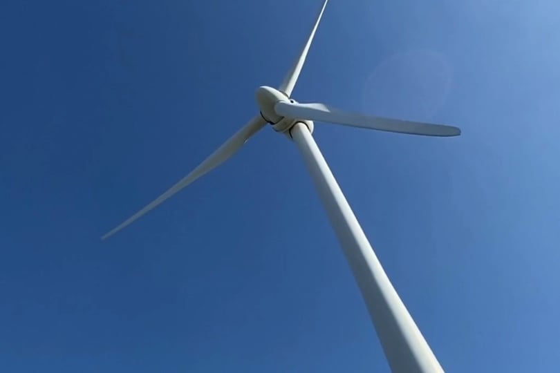 Refusal on cards for 200-foot-high wind turbine plans