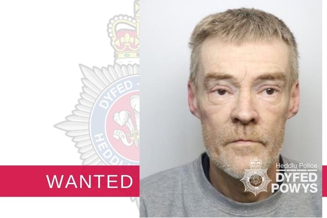 Pembroke Dock man wanted on suspicion of commercial burglary
