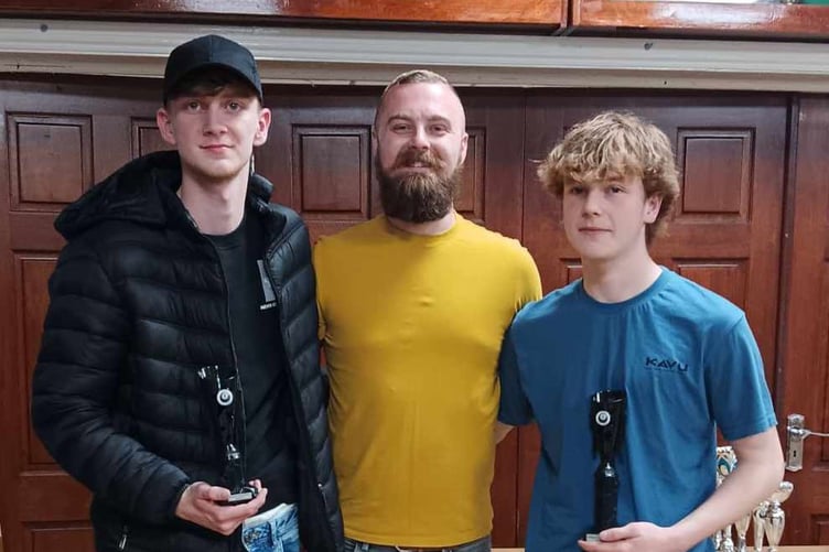 Under 25s: Runner Up: Arran Chesmore (Sssc), Jack Coleman (Vice-Chairman), Winner: Evan Owen (Temple Bar)