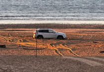 WATCH: ‘oops!’ - Bank Holiday blues for ‘beachgoing’ driver in Tenby