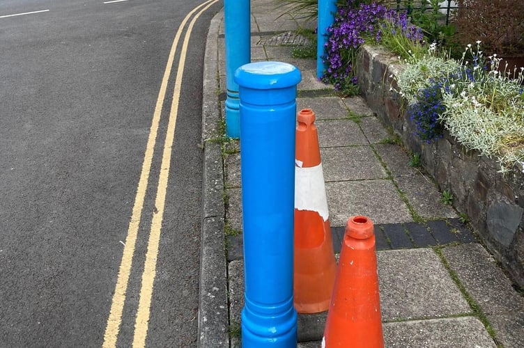 Saundersfoot bollards