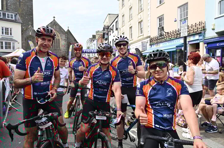 Carten cyclists