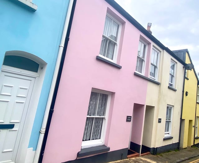 Tenby’s famous pastel-coloured buildings in line for a further splash!