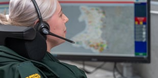 Welsh Ambulance call handler threatened with stabbing
