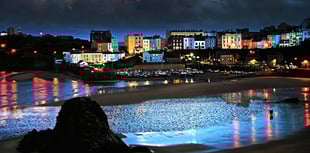 Tenby RNLI assists in early hours rescue operation