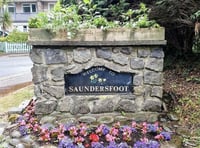 Seaside village floral thieves slammed