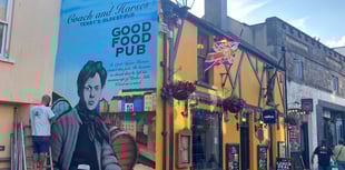 Graffiti artist pays homage to Dylan Thomas at Tenby’s oldest pub