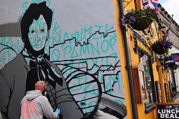 Lloyd graffiti Tenby