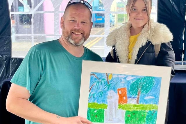 Creatives invited to 'Paint Castle Hill' by Tenby's Mayor