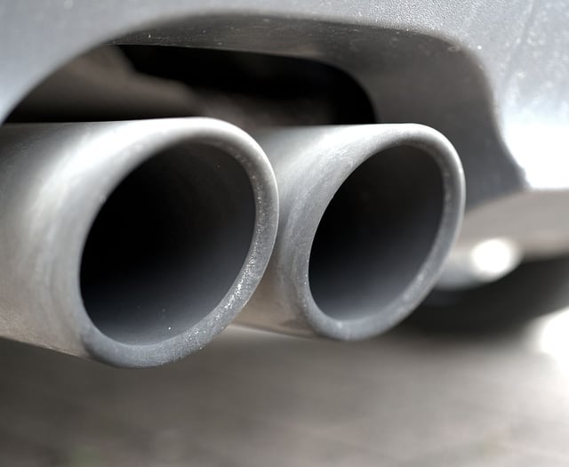 Council looks to improve air quality around Carmarthenshire schools