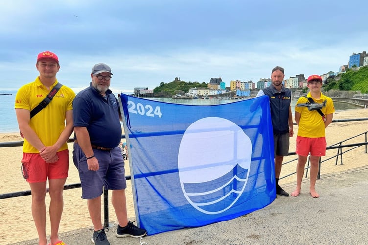 Tenby North Blue Flag