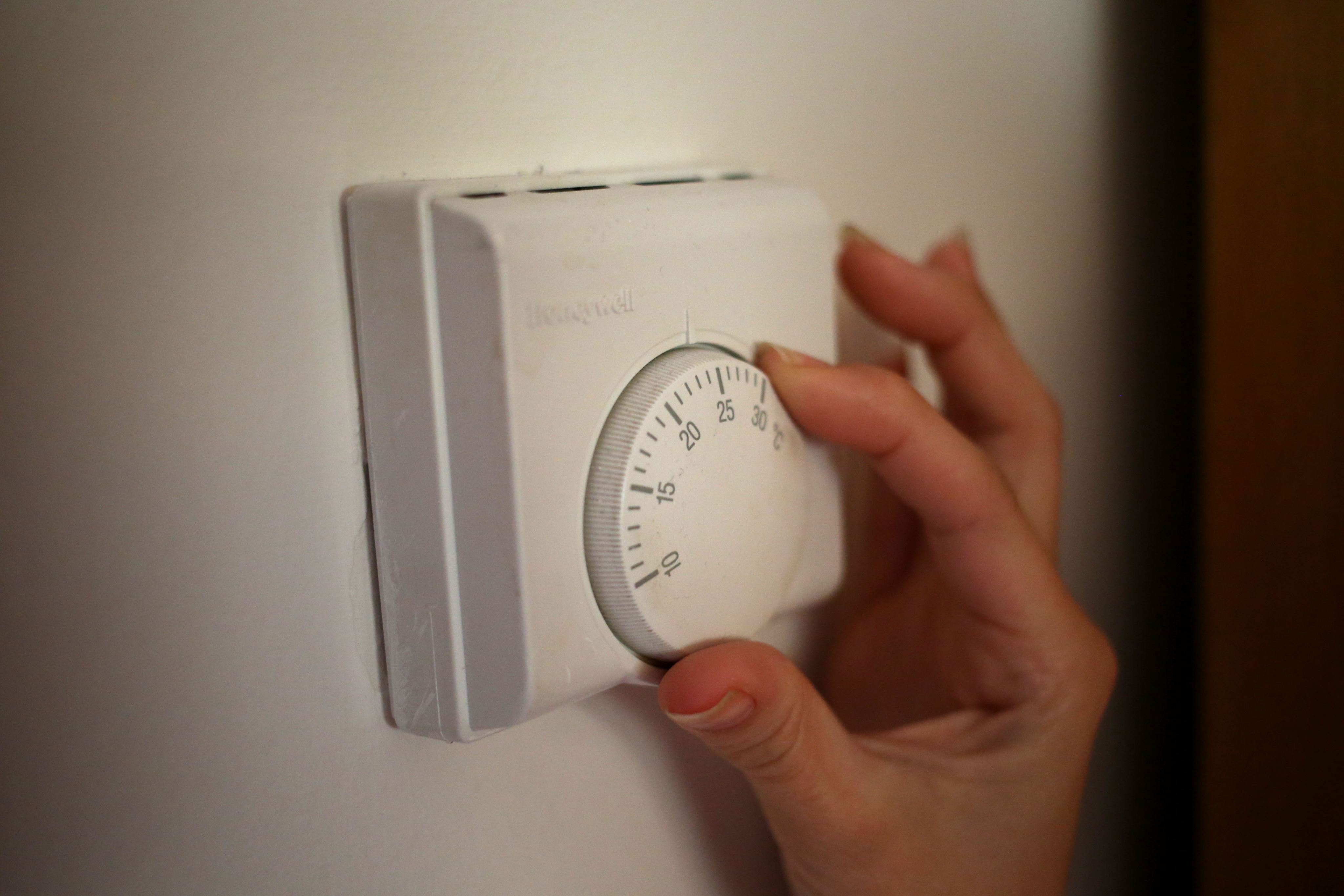 One in six Carmarthenshire households get discount on energy bills