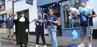 WATCH: Tenby’s Town Crier open new Weird Fish store in the town