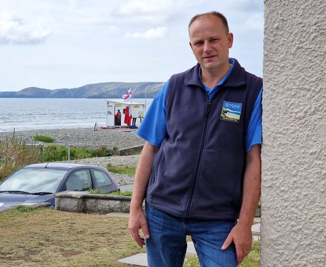 Business owner stumps up own money to keep Newgale beach toilets open