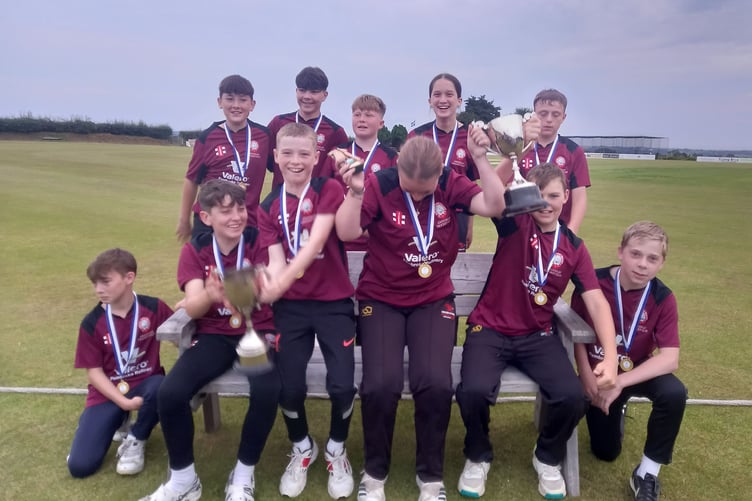 The victorious Cresselly team